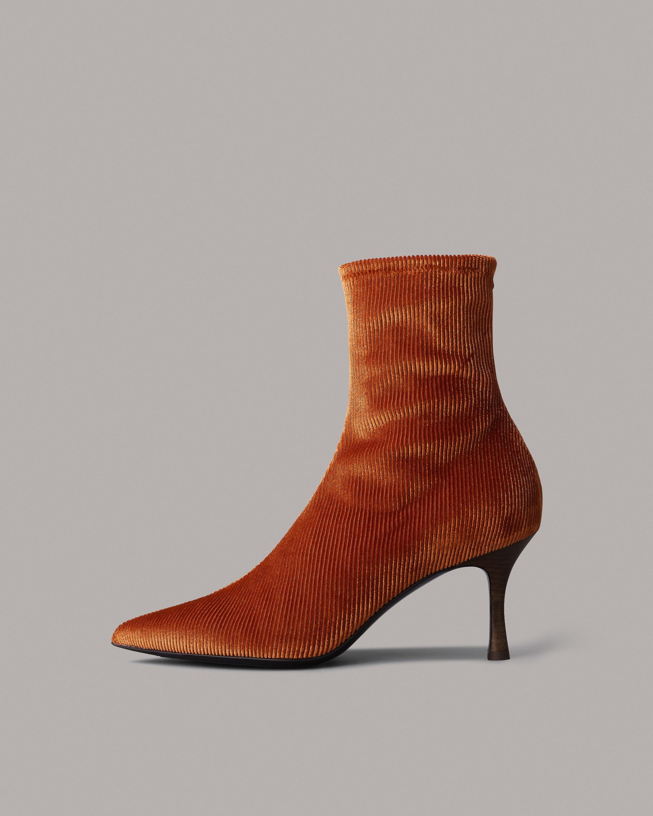 Brea Boot - Velour Corduroy
Ankle Boot - 1