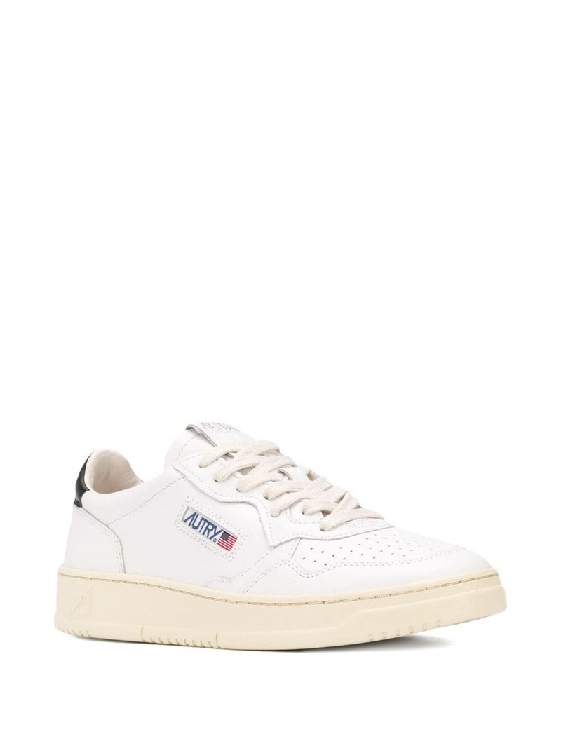 AUTRY Medalist leather sneakers outlook
