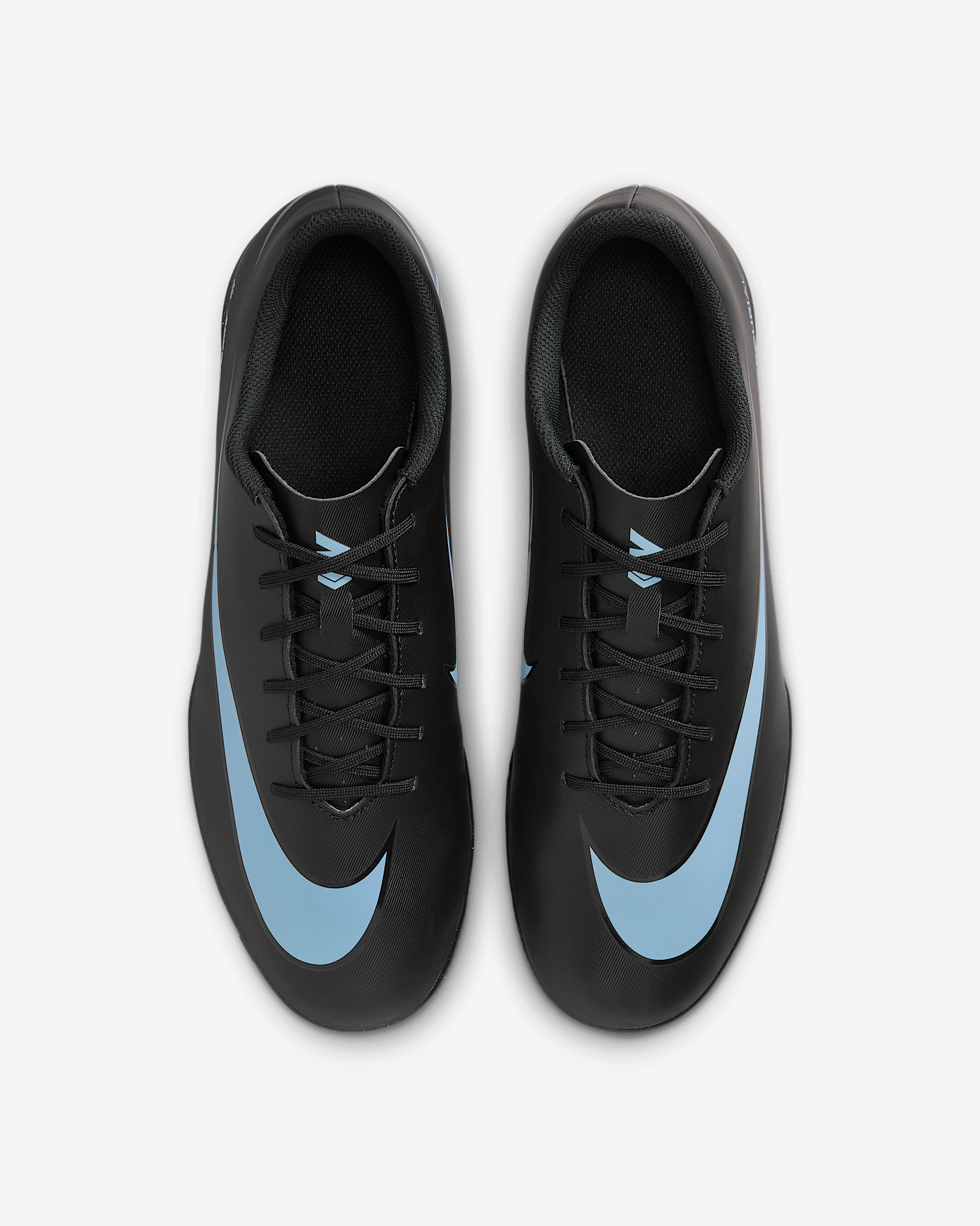 Nike Mercurial Vapor 16 Club Indoor/Court Low-Top Soccer Shoes - 4