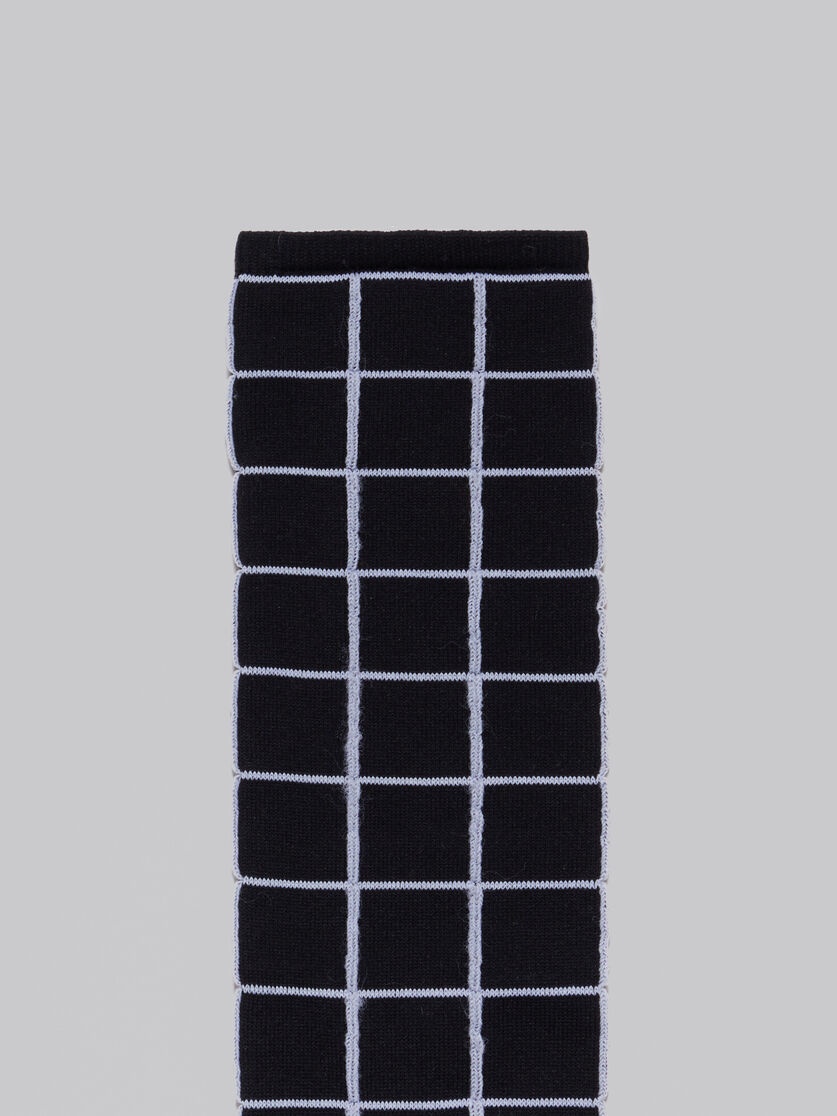 BLACK CHECKED NYLON SOCKS - 3