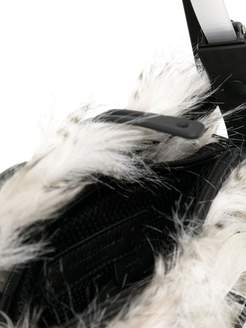 Object I14 smartphone bag 5