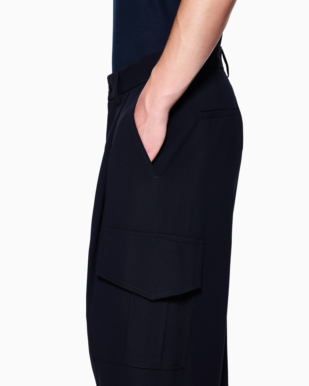SINGLE-PLEAT, PURE VIRGIN WOOL CRÊPE TROUSERS - 5