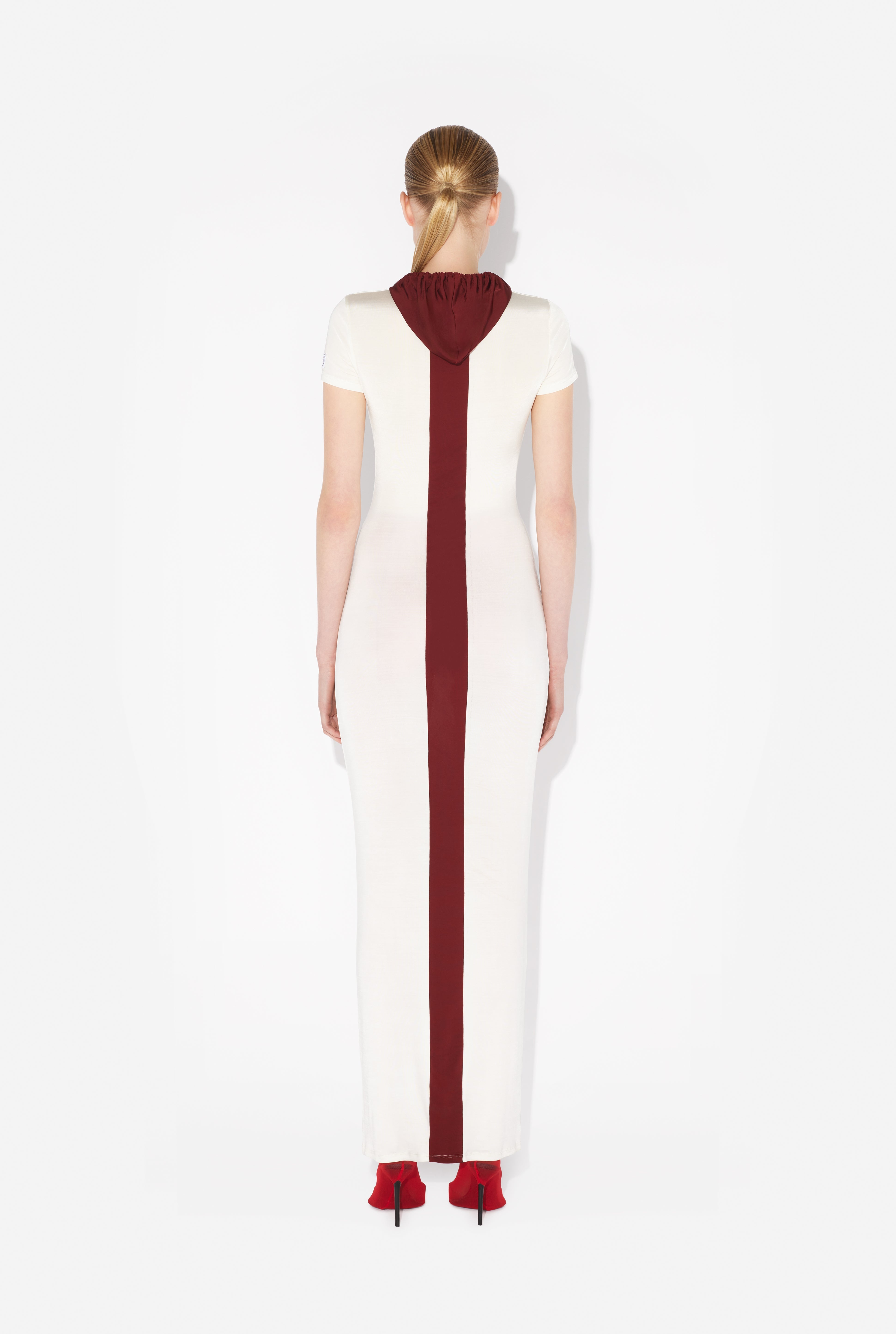 THE LONG WHITE DRESS WITH CHEVRONS - 3