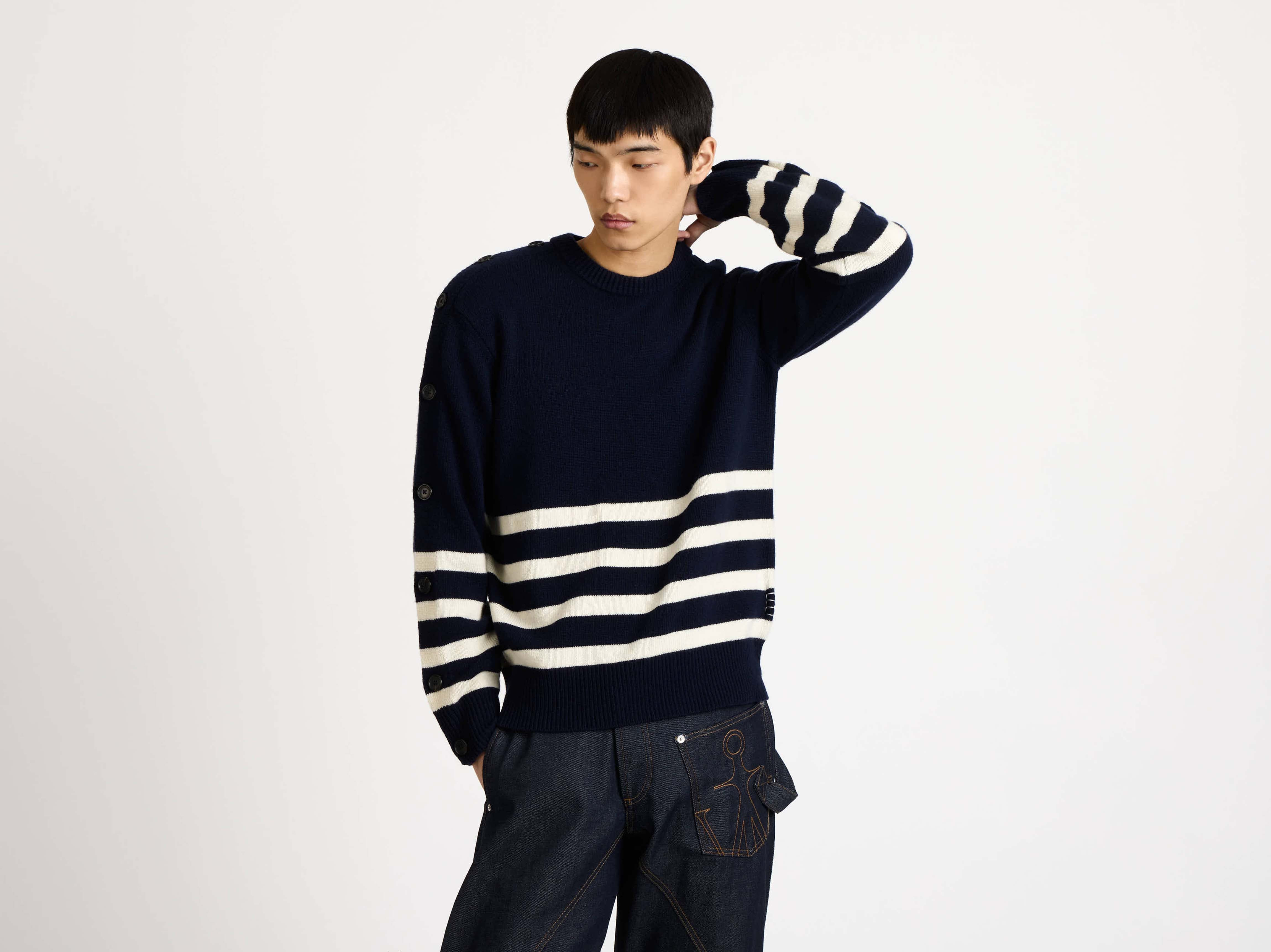 BUTTONED SLEEVE BRETON JUMPER IN NAVY - 4