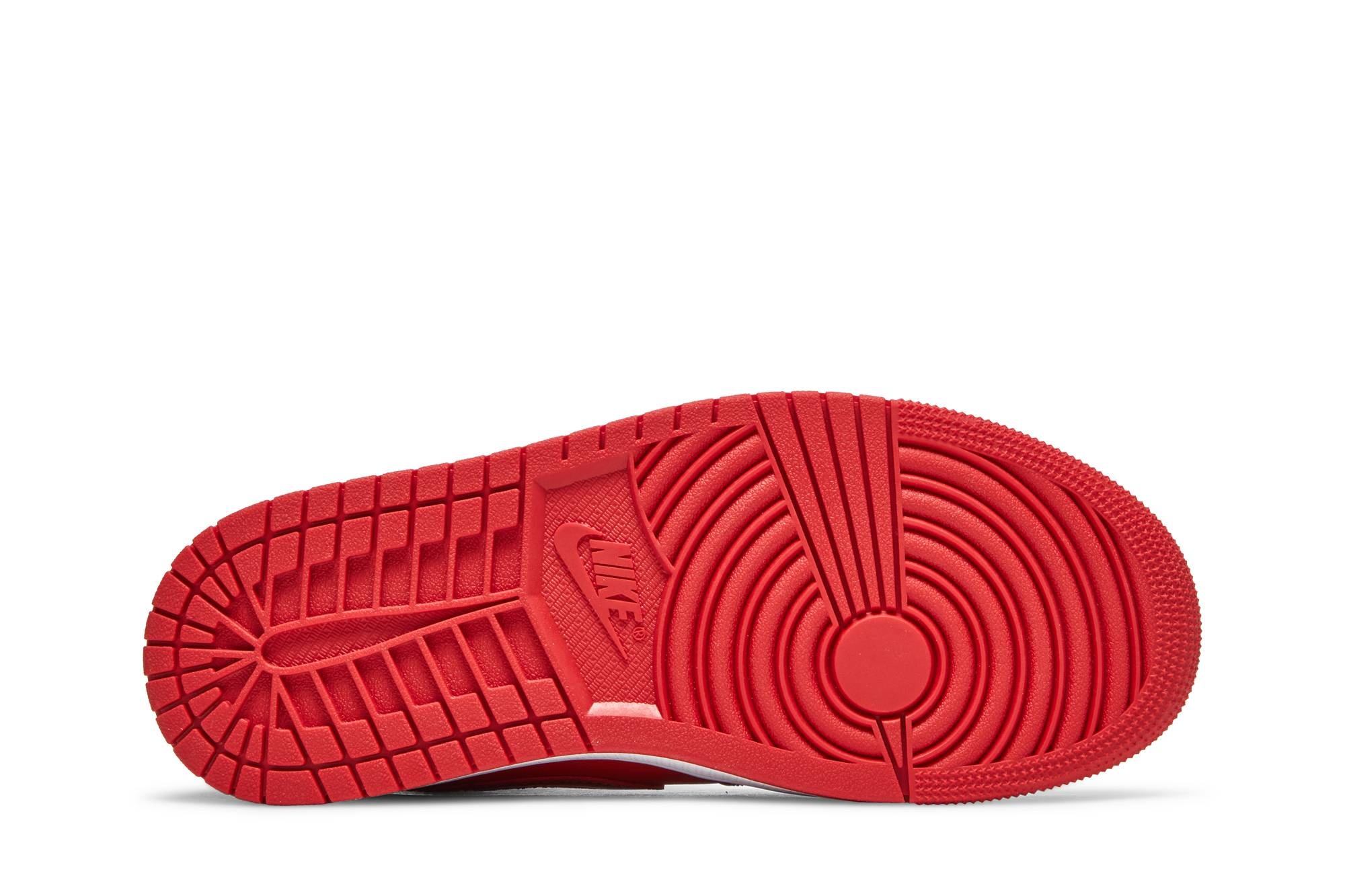 Wmns Air Jordan 1 Mid SE 'University Red Pomegranate' - 4