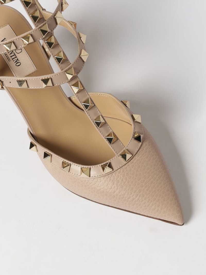 VALENTINO GARAVANI Rockstud Pumps in Leather 4