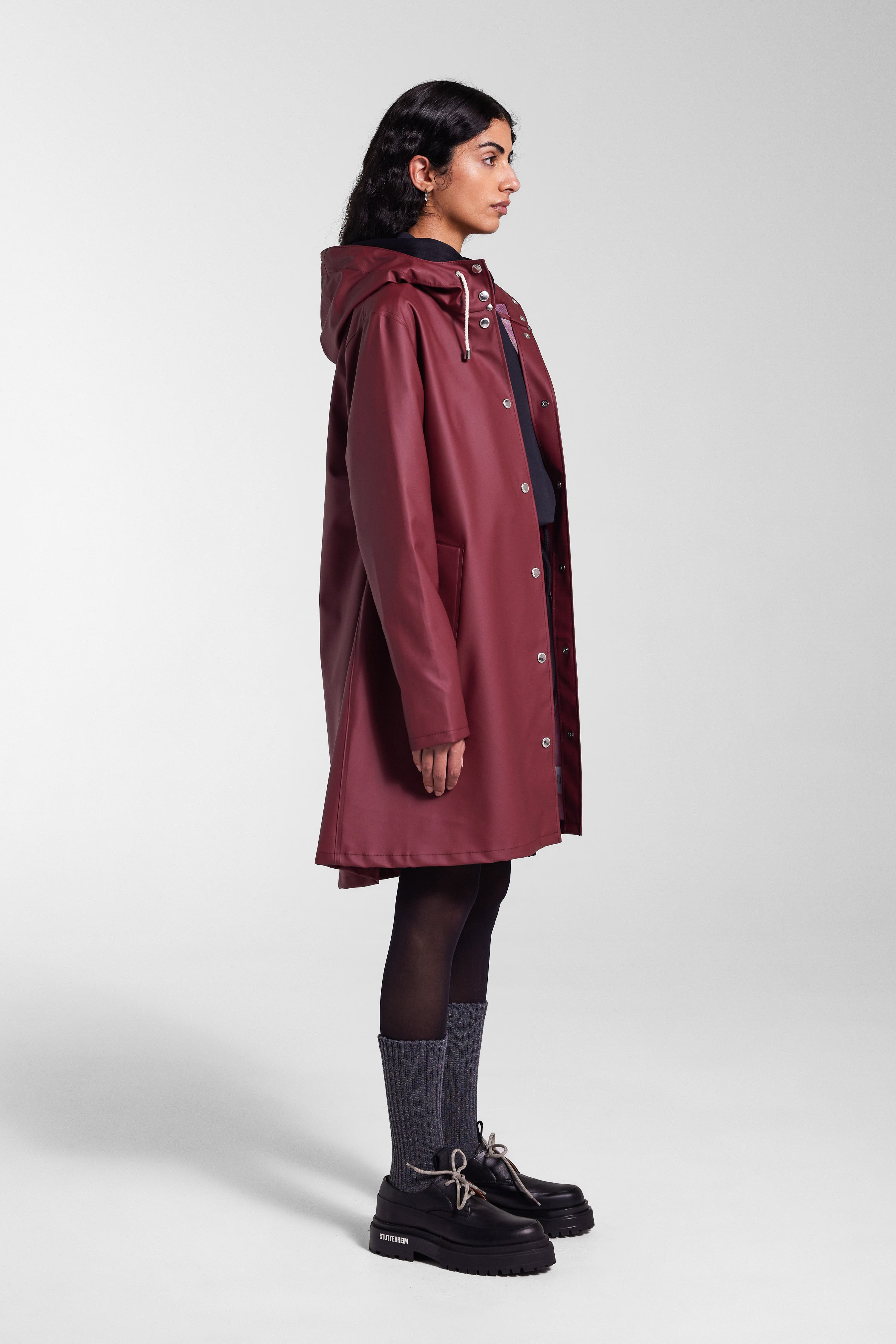 Stutterheim Mosebacke Lightweight Raincoat in Burgundy at Nordstrom - 3