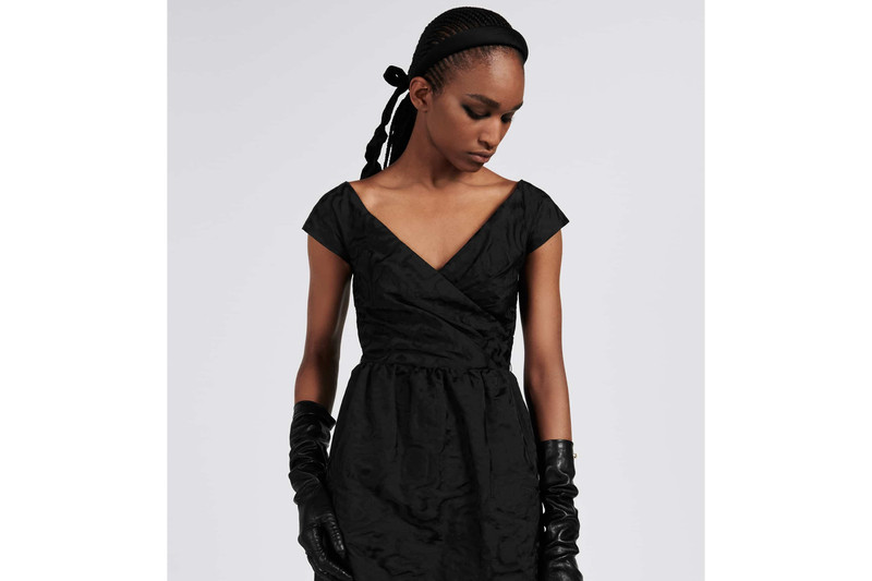 Regular-Fit Mid-Length Dress 7