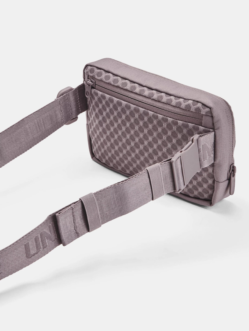 Under Armour UA Loudon Waist Bag Crossbody outlook
