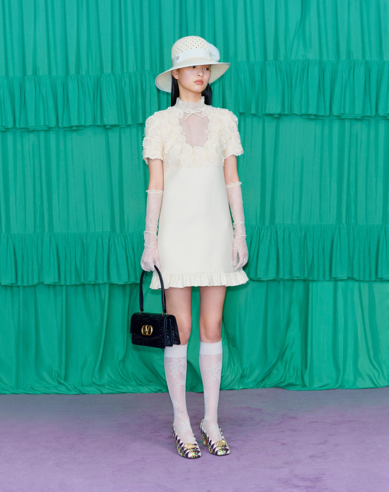 VLOGO SIGNATURE HAT IN PERFORATED PANAMA WITH ORGANZA BOW 6