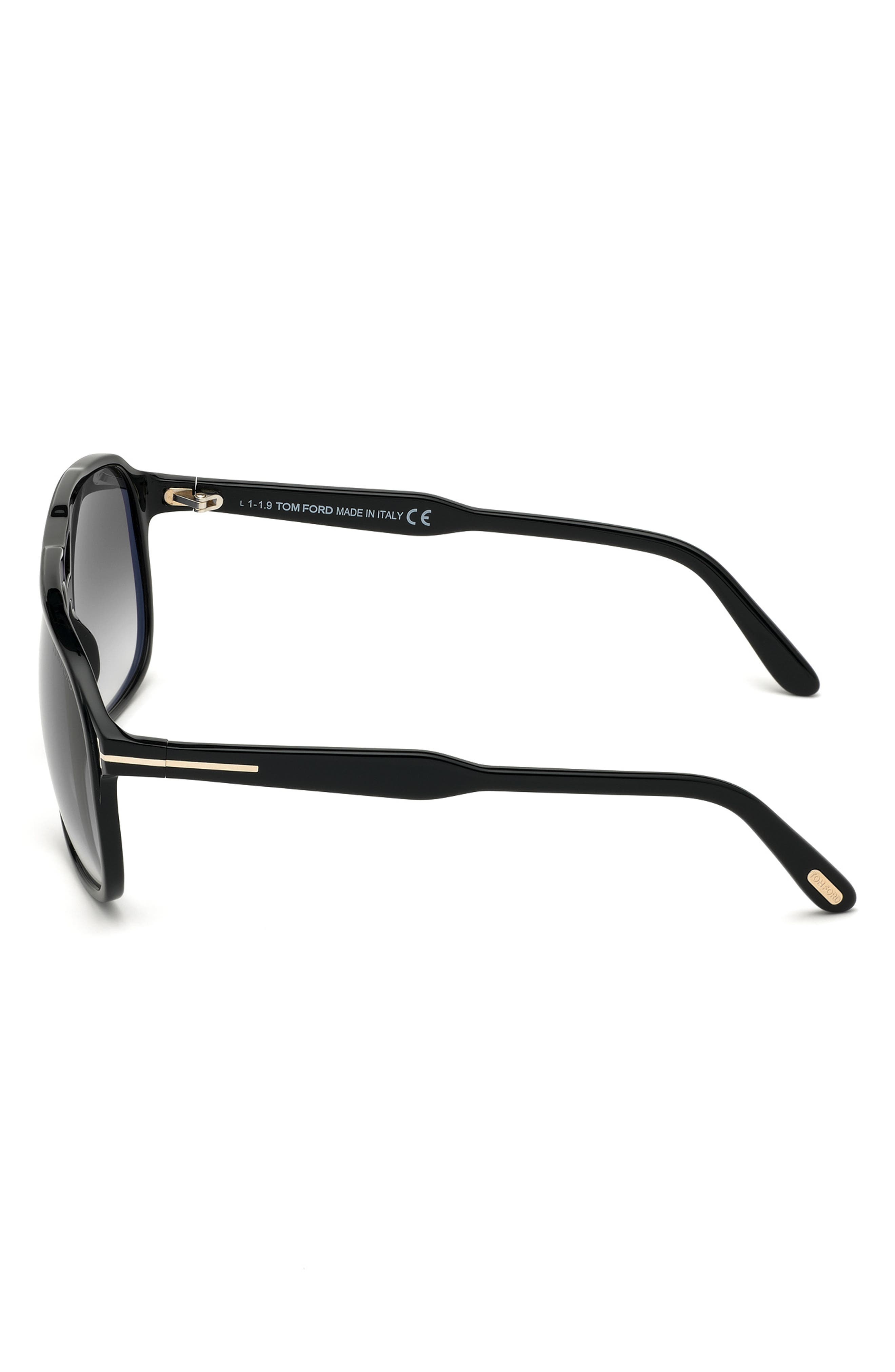 TOM FORD Raoul 62mm Gradient Navigator Sunglasses in Shiny Black /Smoke Polarized at Nordstrom - 7