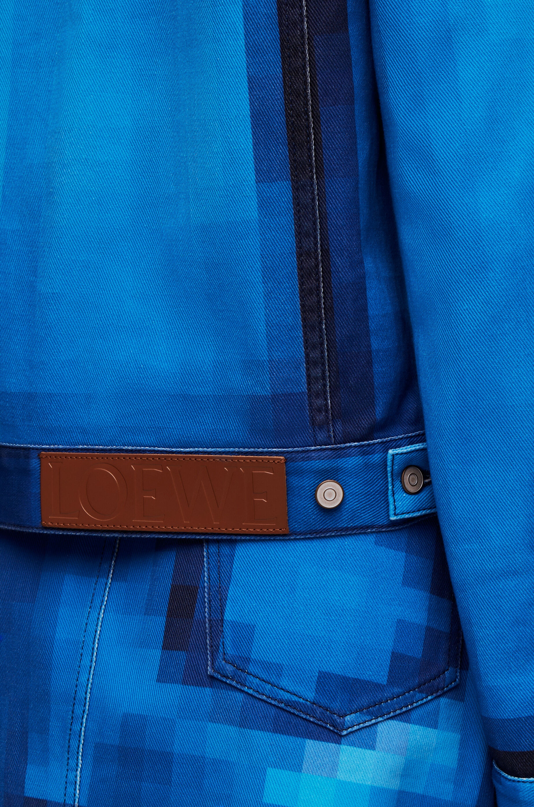 Pixelated jacket in denim - 5