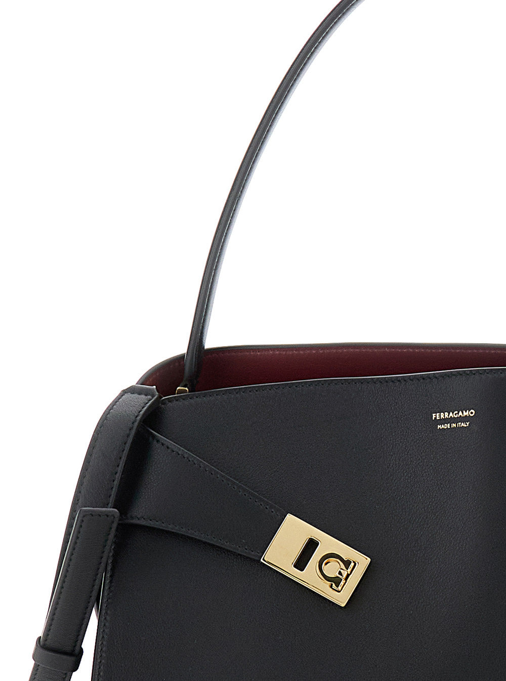 Ferragamo Women Hug Sh S
Shoulder Bag
34,0X15,5X25,5 - 5
