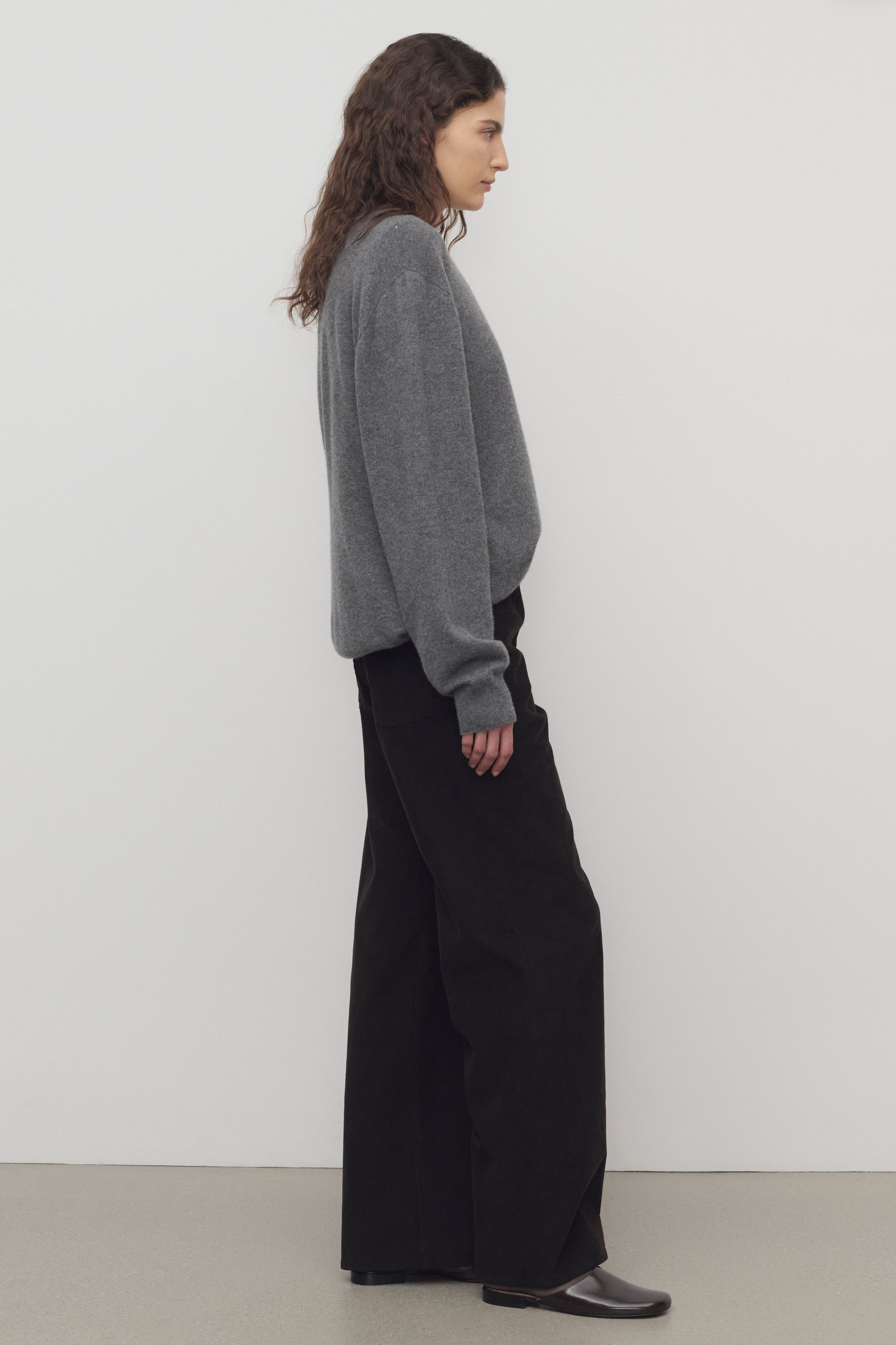 Eglitta Pant in Corduroy - 4