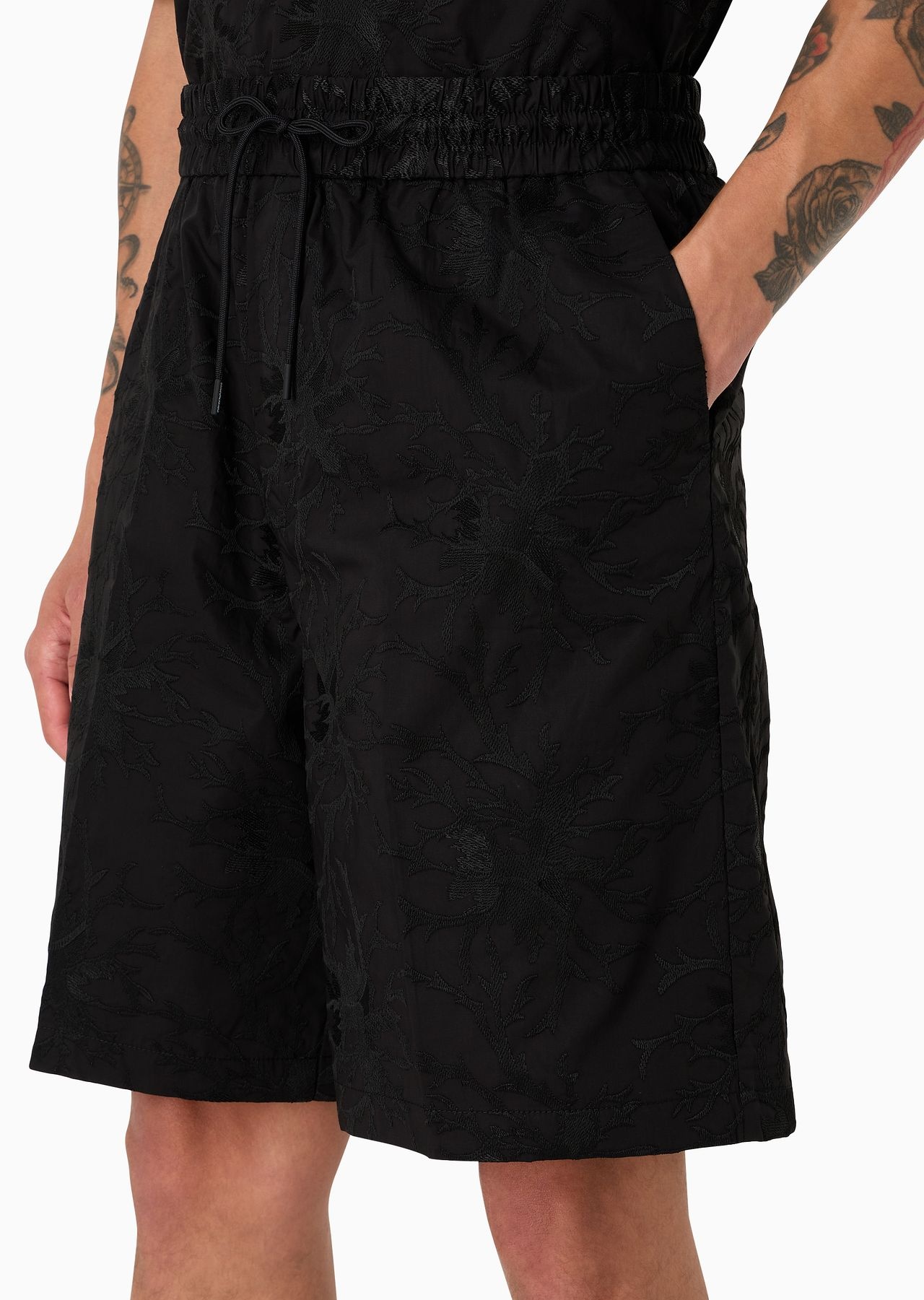 Poplin drawstring Bermuda shorts with all-over ramage embroidery - 5