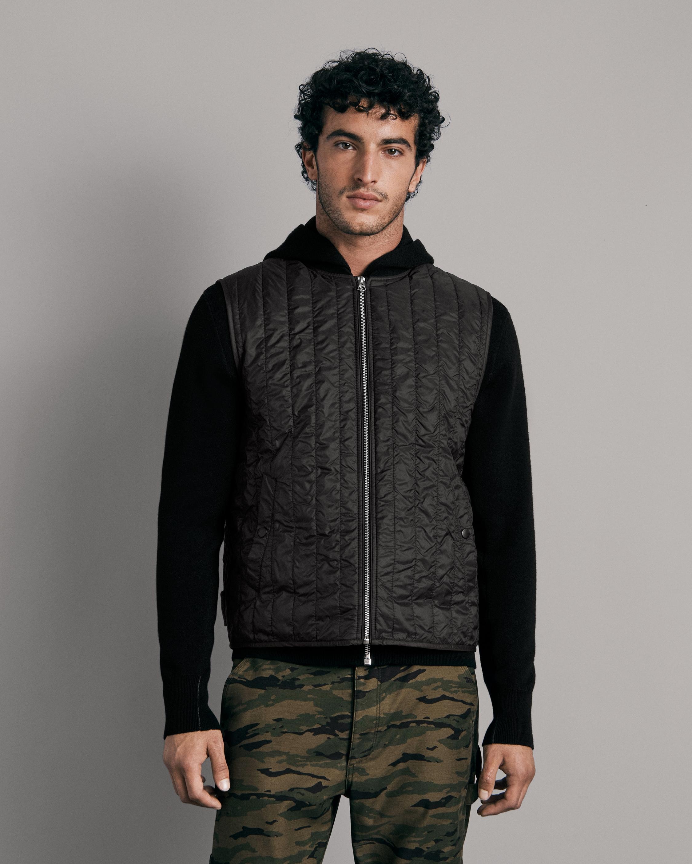 Quilted Asher Nylon Vest
Slim Fit Vest - 3