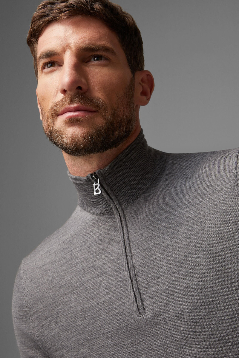 Jouri half-zippered sweater in Gray 4