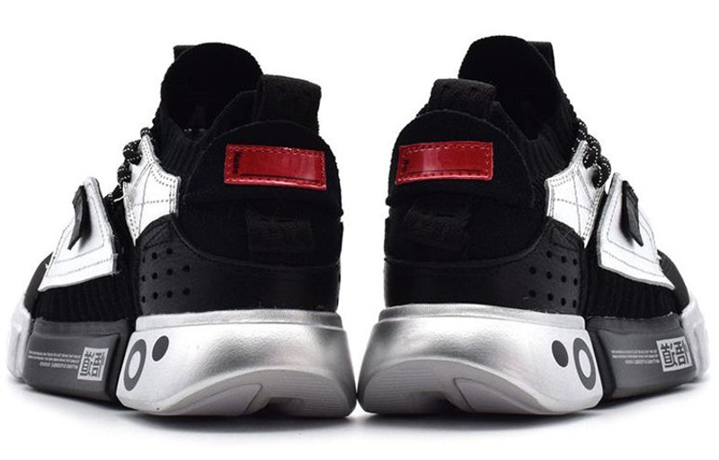 Li-Ning (WMNS) Li-Ning Essence 2 Ace 'Black Metallic Silver' AGBN062-11 outlook