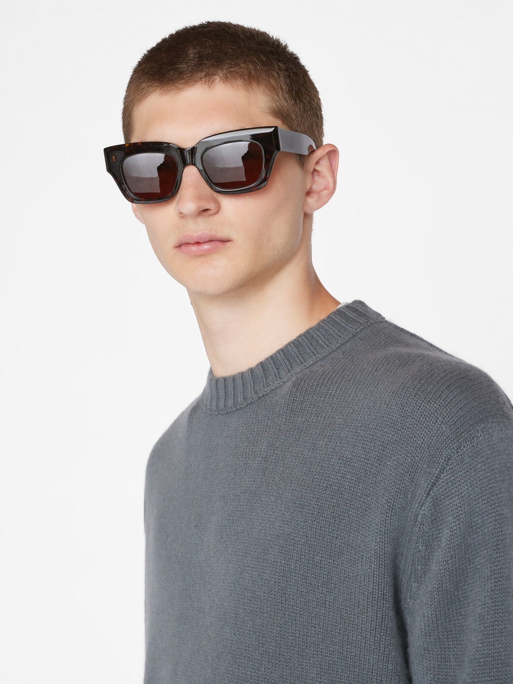 Cashmere Crewneck Sweater in Charcoal Grey - 8