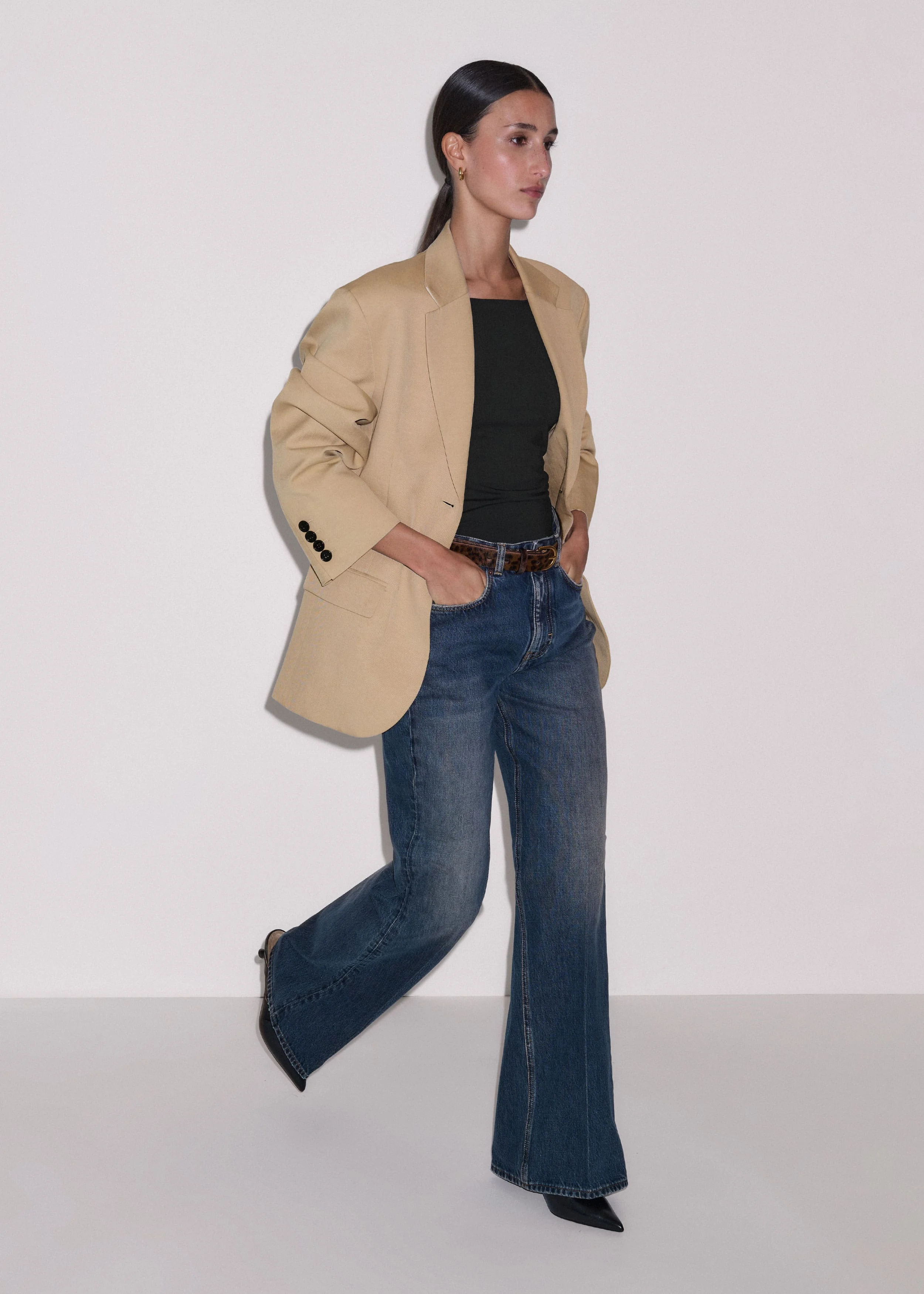 Leg Elongator Jean - 1