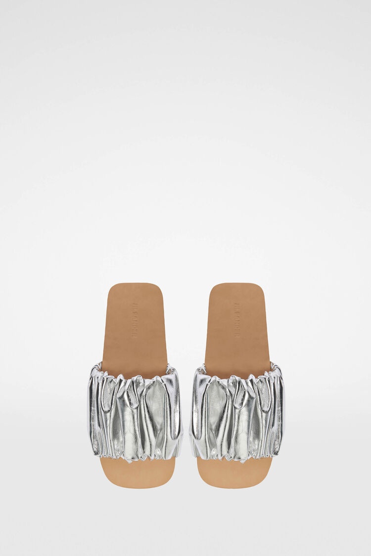 Flat Sandals - 5