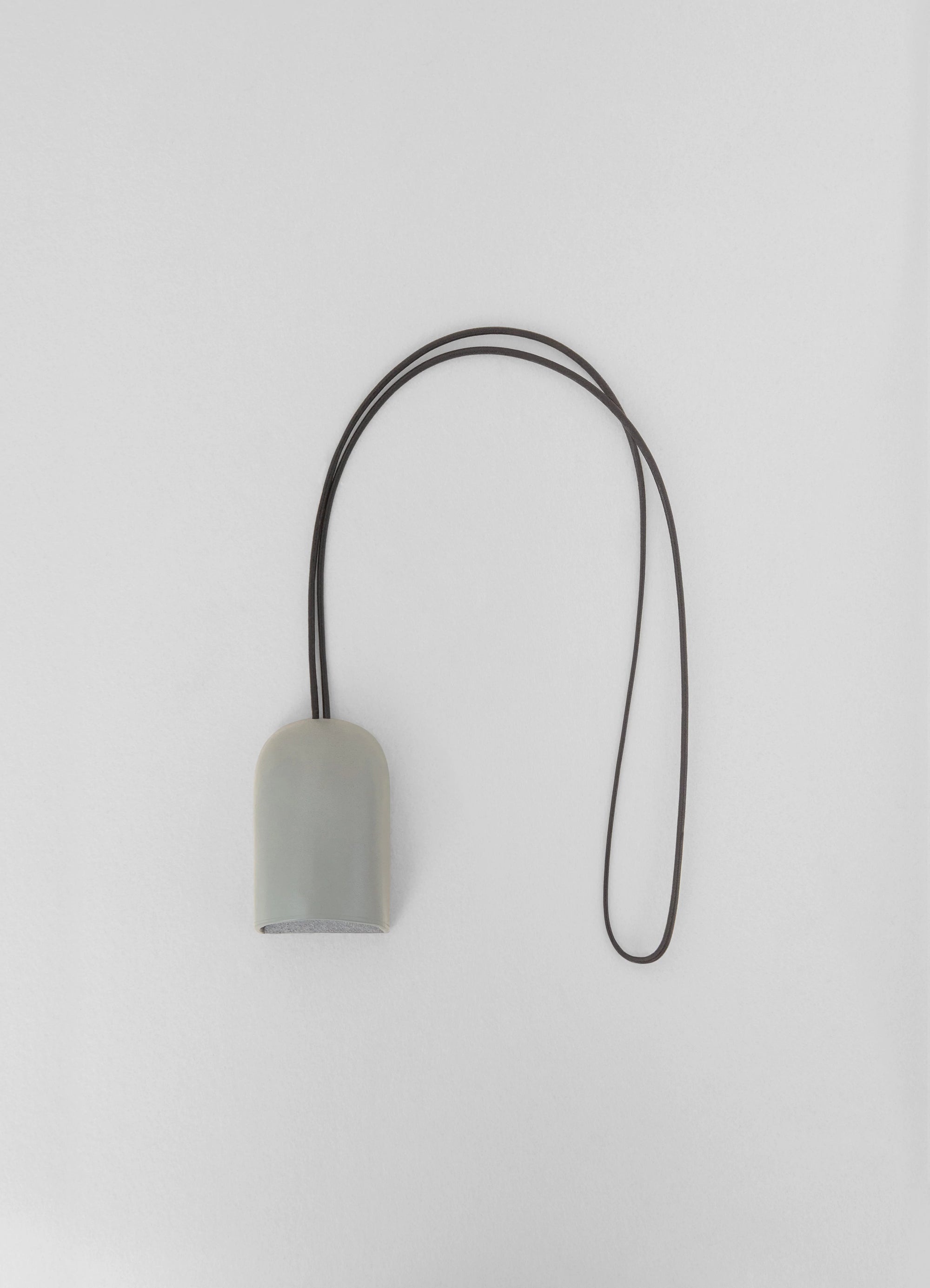 MOLDED KEY HOLDER
VEGETABLE-TANNED LEATHER - 3