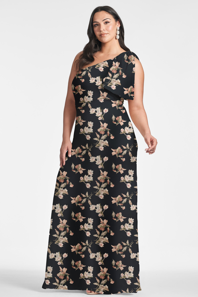 Chelsea Gown - Black Venetia Petal 6