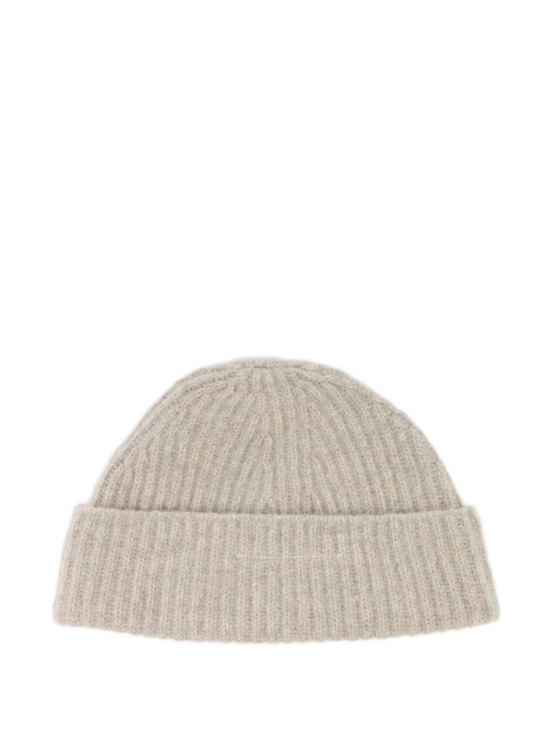 MM6 Maison Margiela ribbed logo-patch beanie outlook