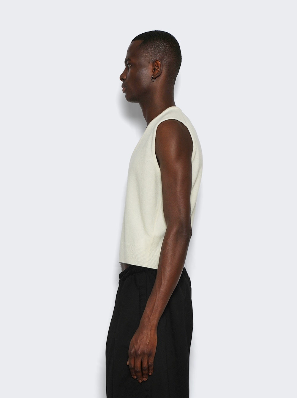 V-neck Vest Off White - 3