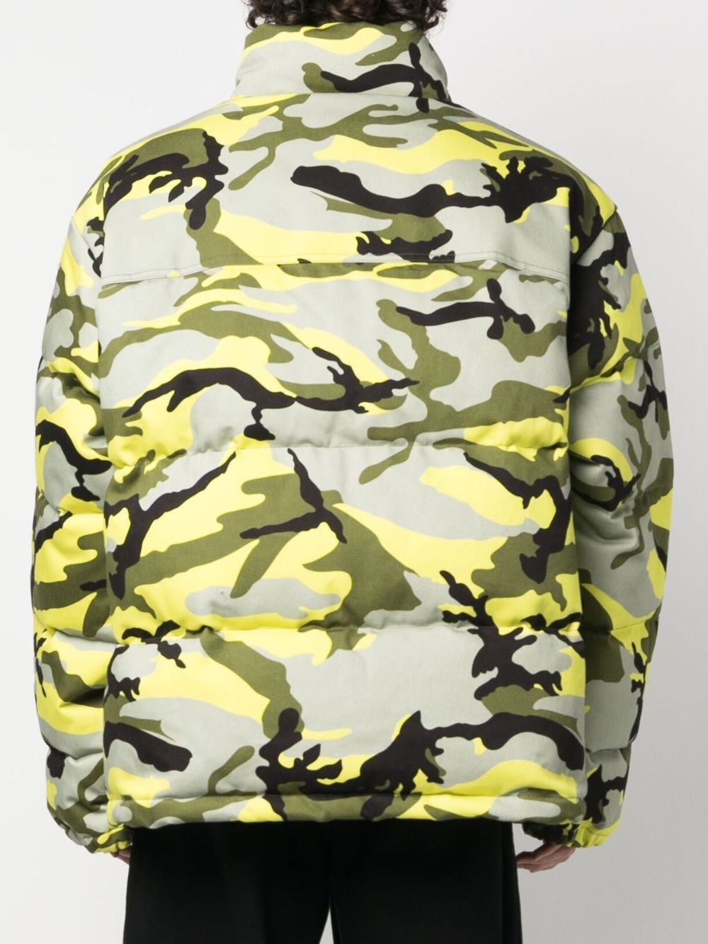 camouflage-print padded jacket - 10