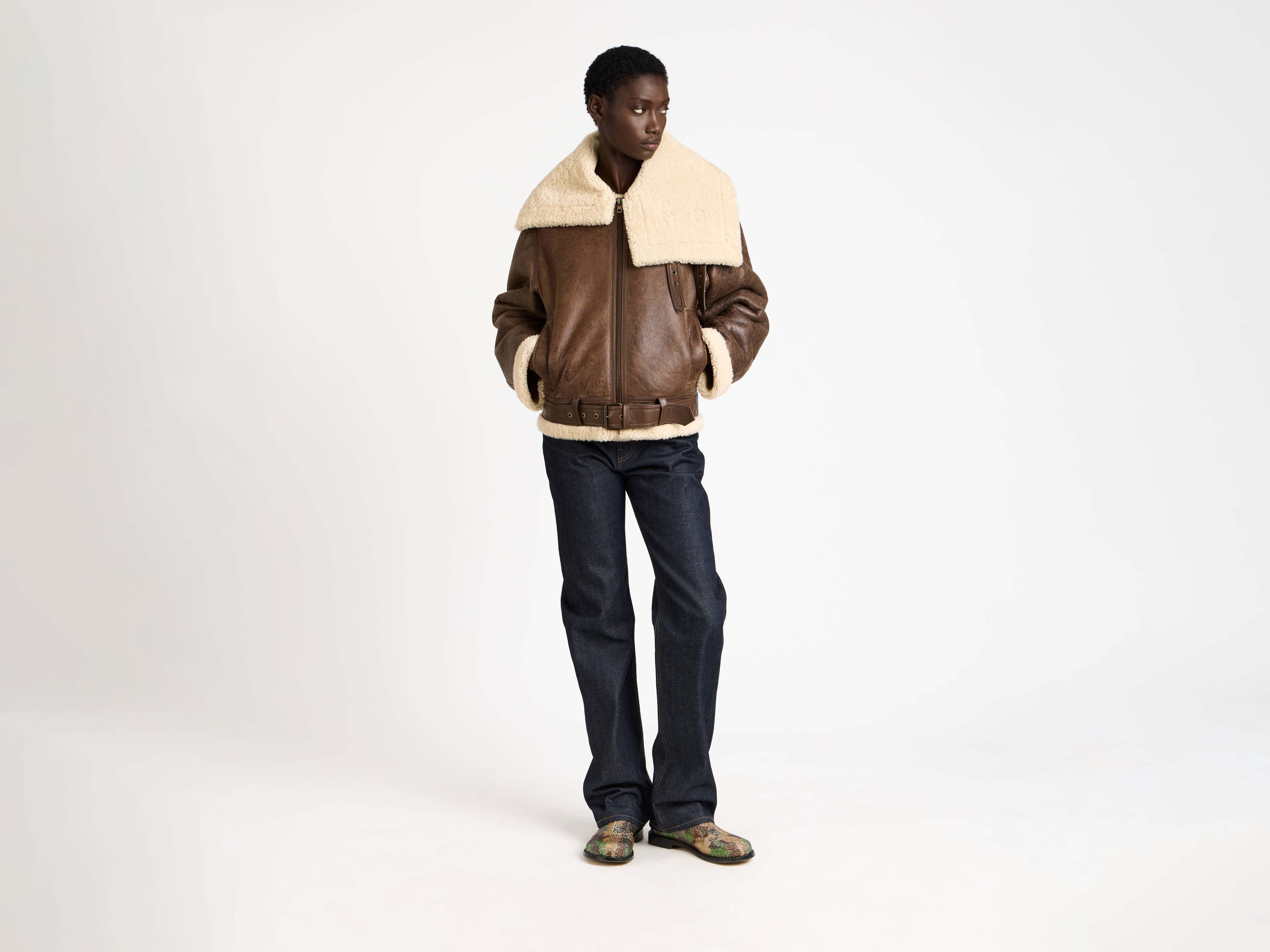 WOMENS SHEARLING LEATHER JACKET IN BROWN - 2