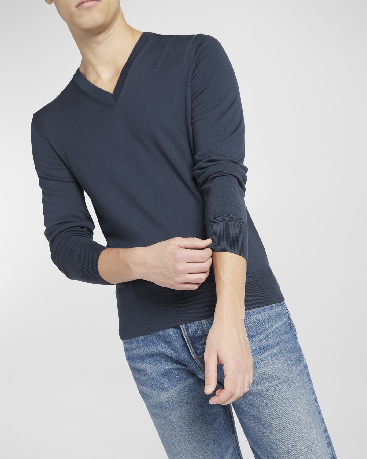 Men's Merino Wool V-Neck Sweater - 5