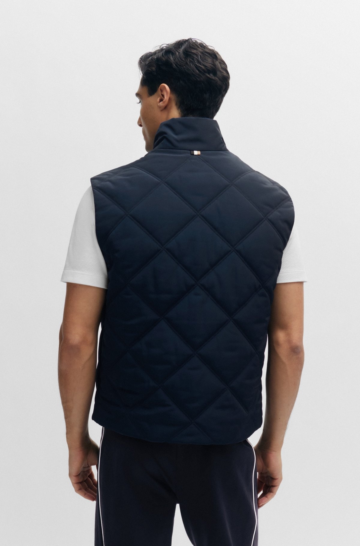 REGULAR-FIT GILET WITH QUILTING AND INSIDE ZIP POCKETS - 4