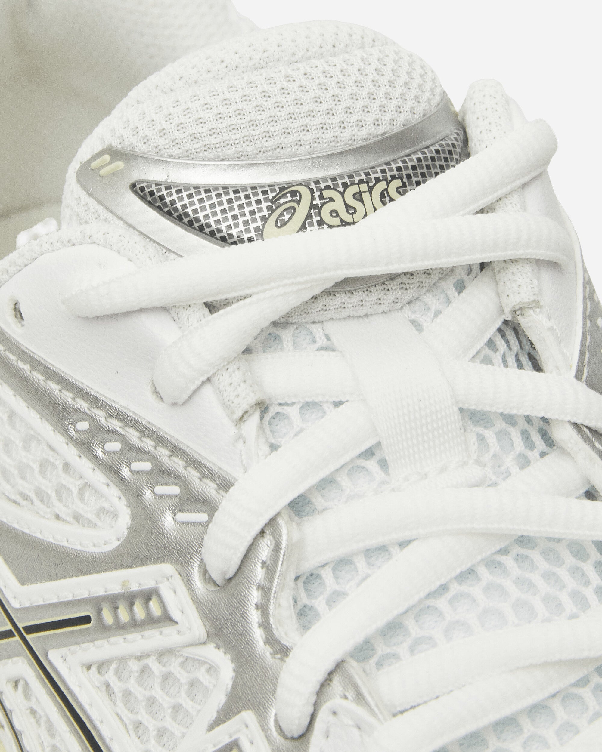 GT-2160 Sneakers White / Soft Yellow - 6