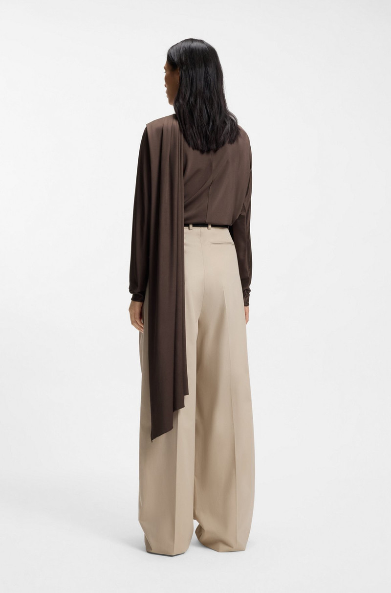 JERSEY TOP WITH A DRAPED SCARF DETAIL 4