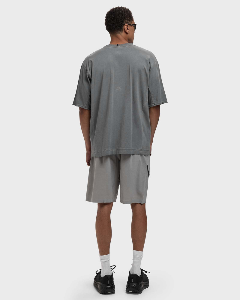 OAKLEY LATITUDE VEIL TEE outlook