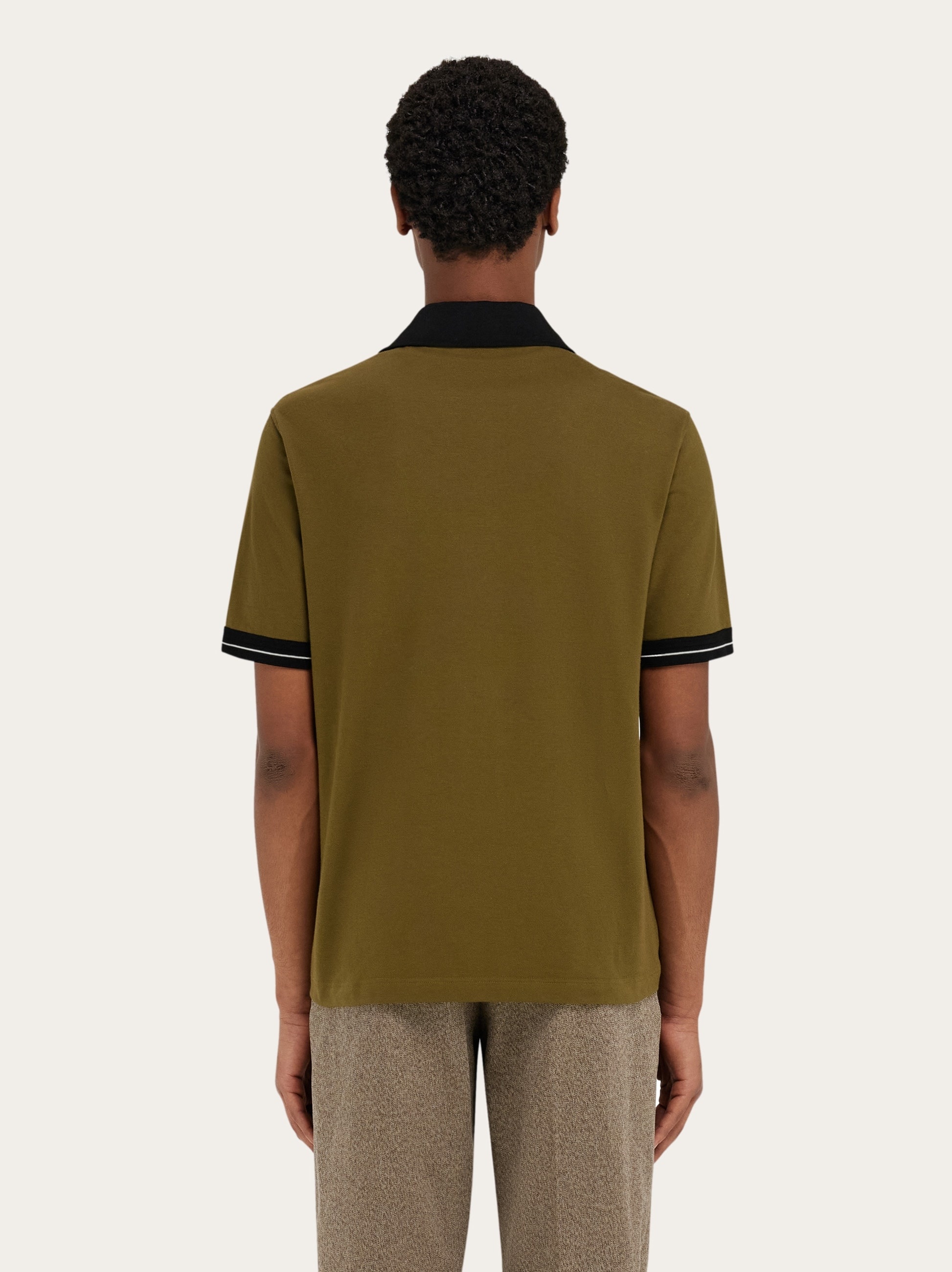 Polo shirt with color block detail - 3