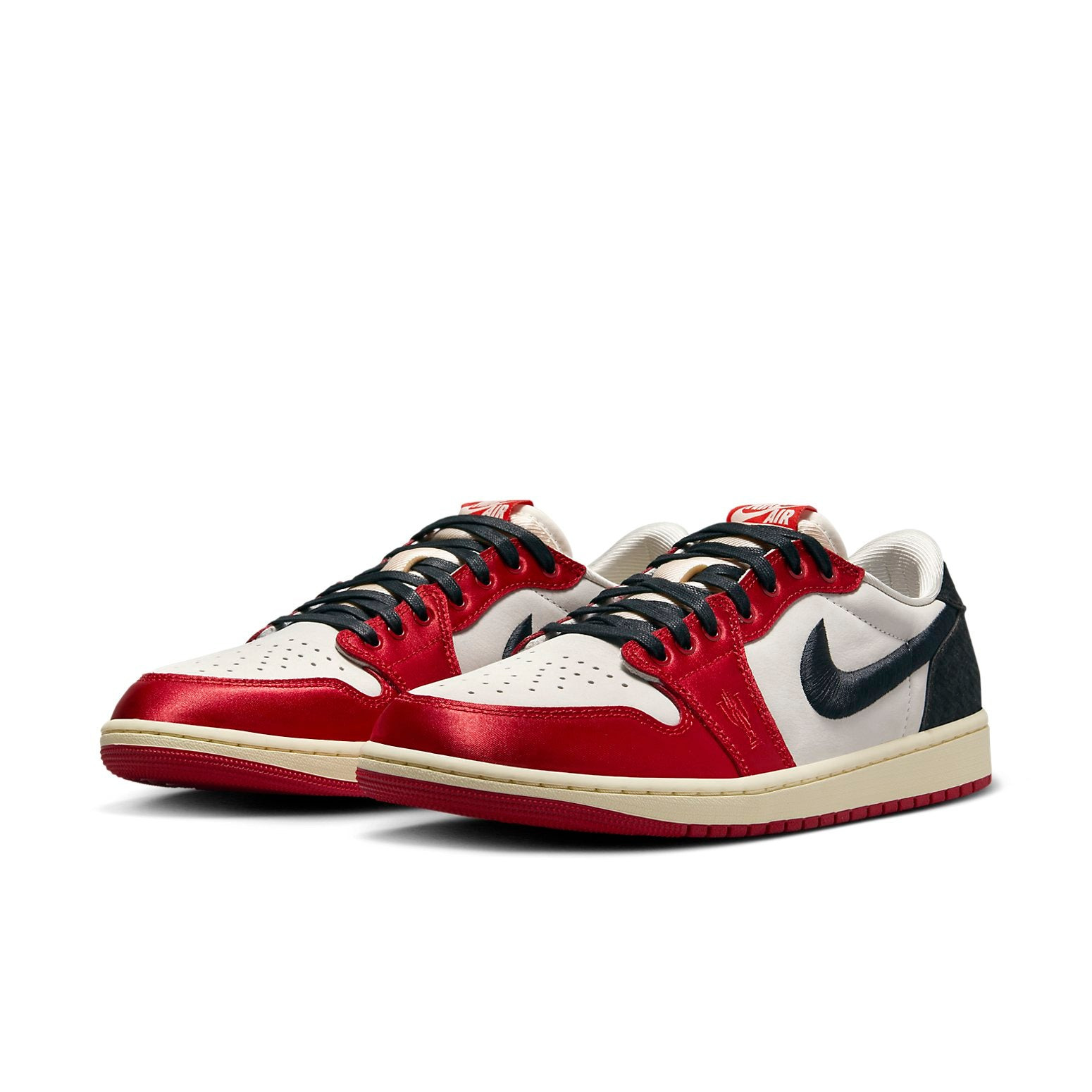 Air Jordan 1 Low OG SP x Trophy Room 'Away' FN0432-100 - 2
