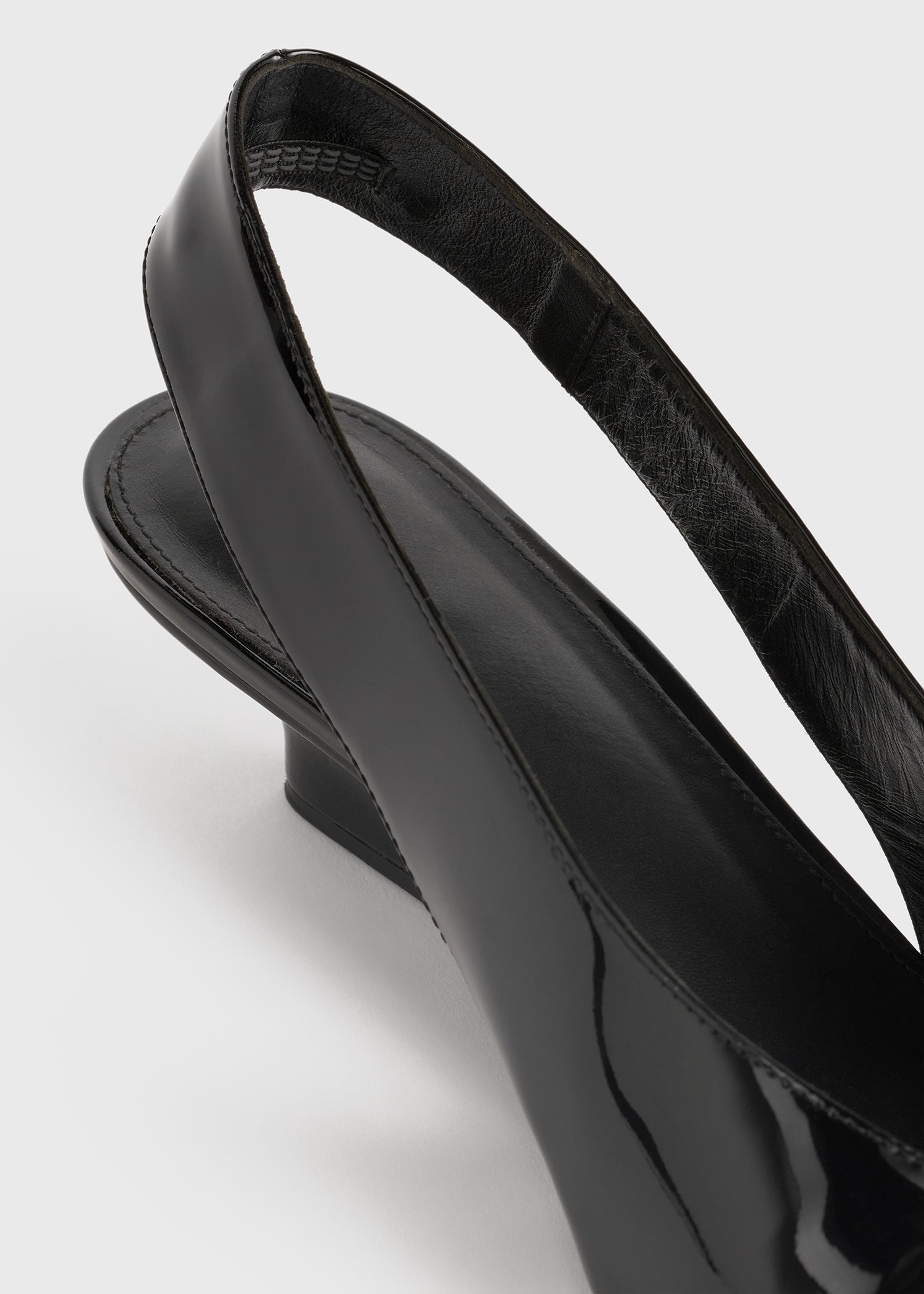 The Wedge-Heel Slingback black - 7