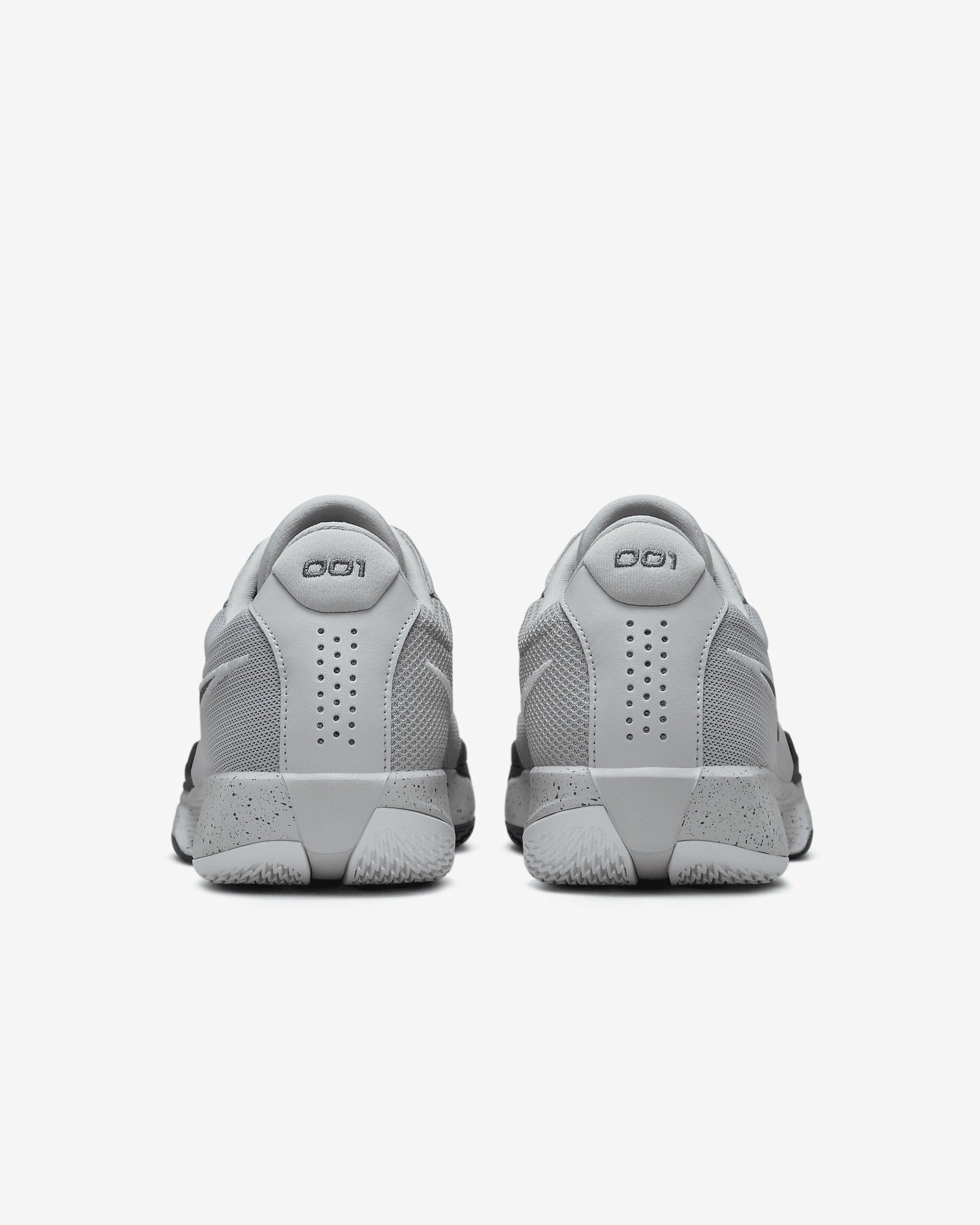Nike Men's G.T. Cut Academy Basketball Shoes - 6