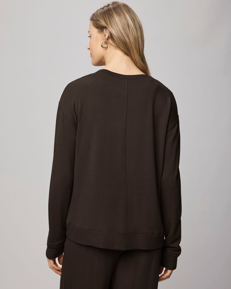 Supersoft Trim Pullover Using LENZING™ECOVERO™ Fibers 5
