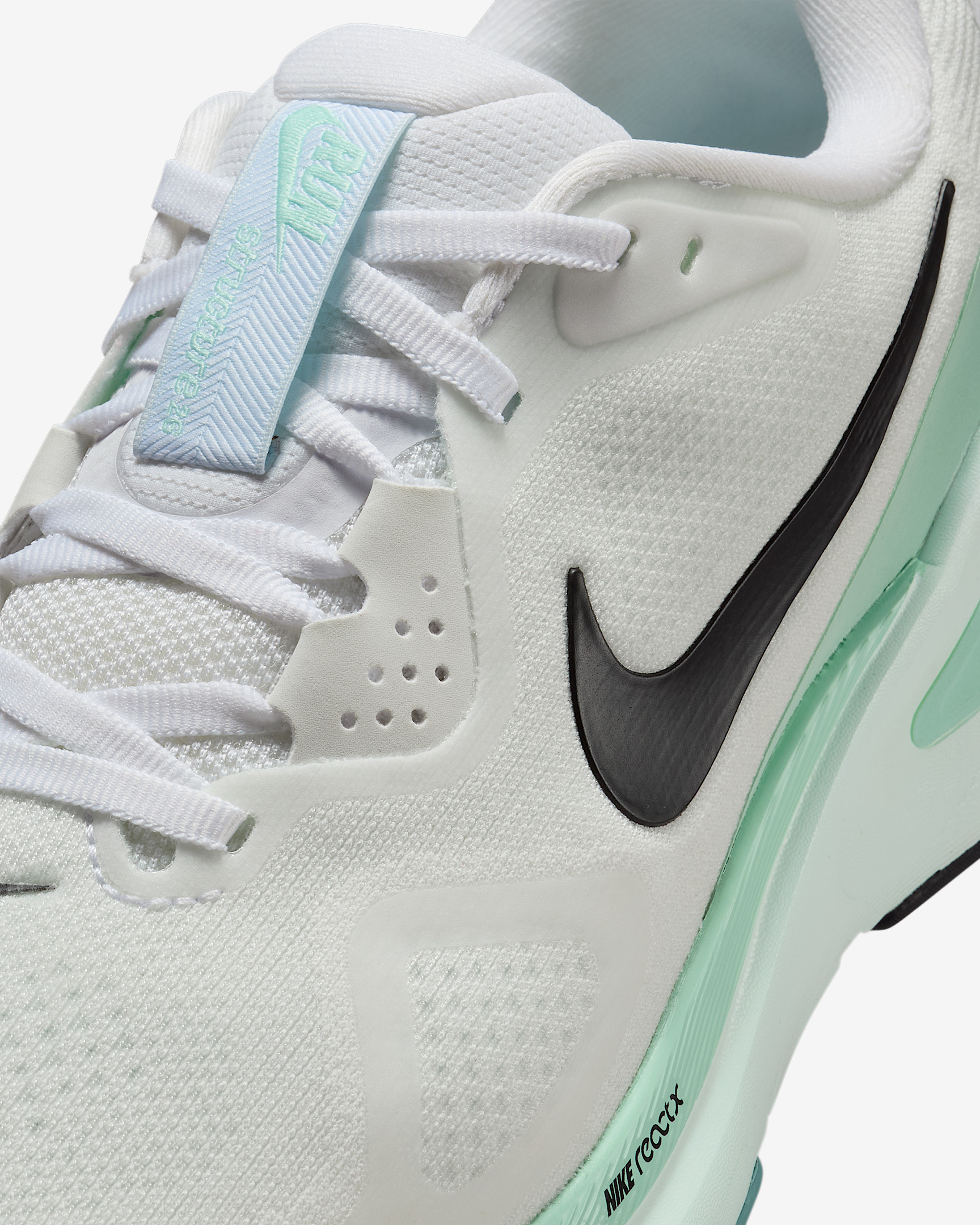 Nike Structure 26 Women's Road Running Shoes (Extra Wide) - 7