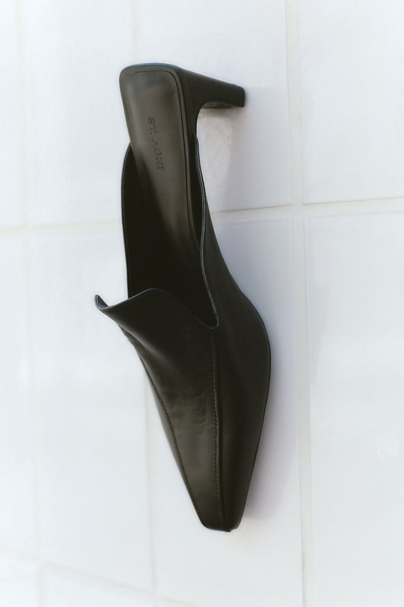 Heeled Loafer - Black 5