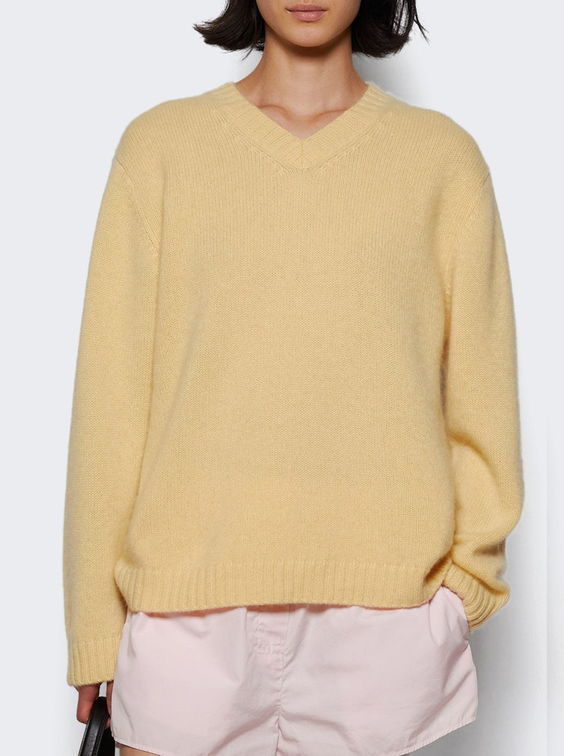 AMIYA Nevia Cashmere Sweater Yuzu Yellow outlook