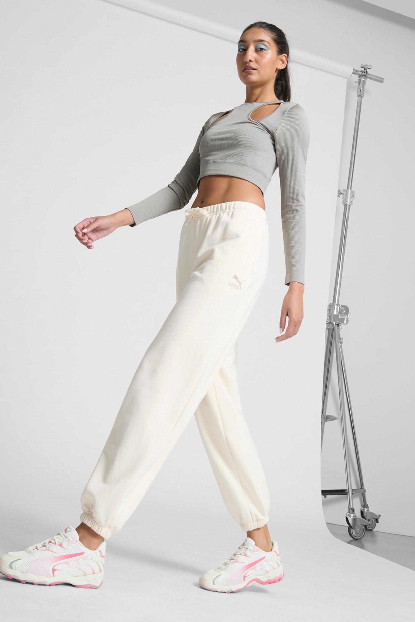 Inhale Women's Sneakers - 3
