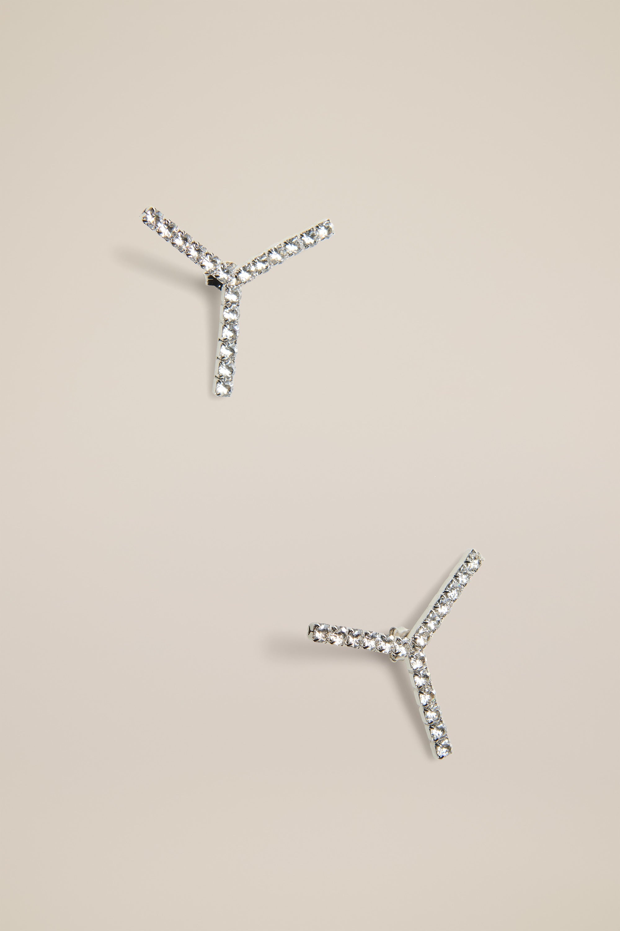 Medium Y Earrings - 1