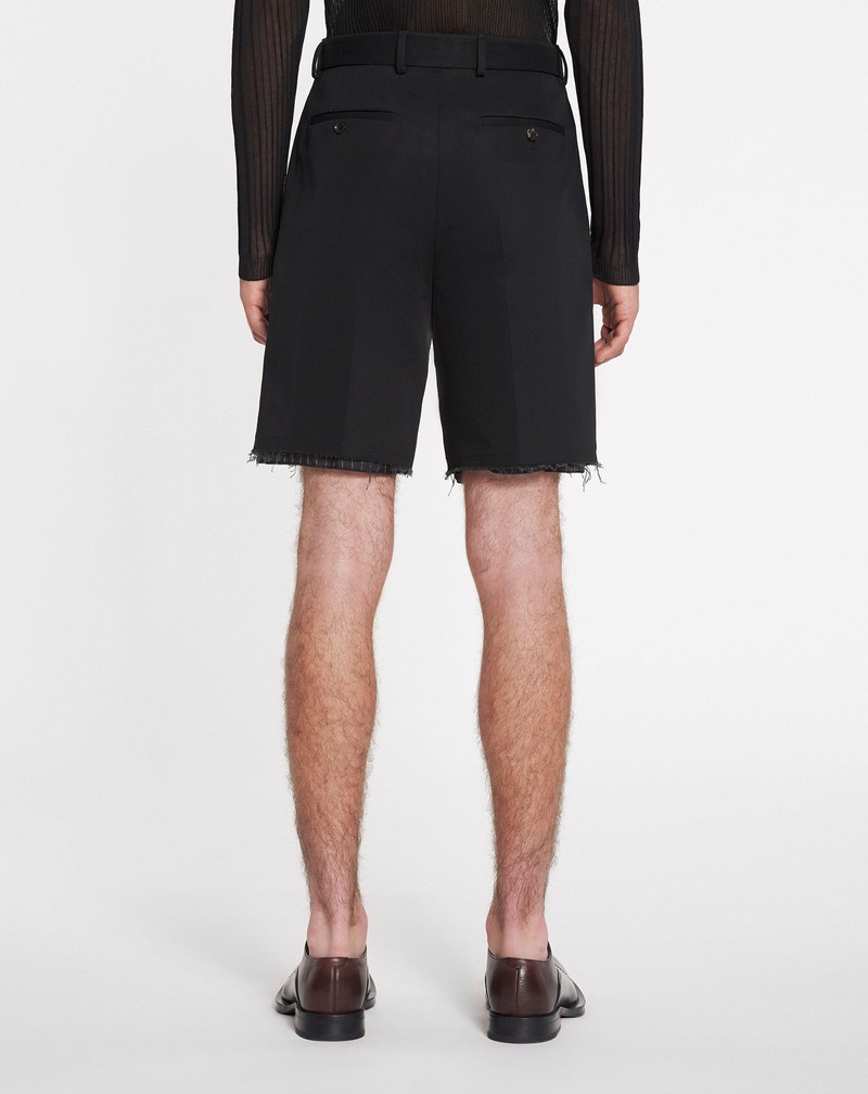 RAW HEM DETAILS와 TAILORED SHORTS 4