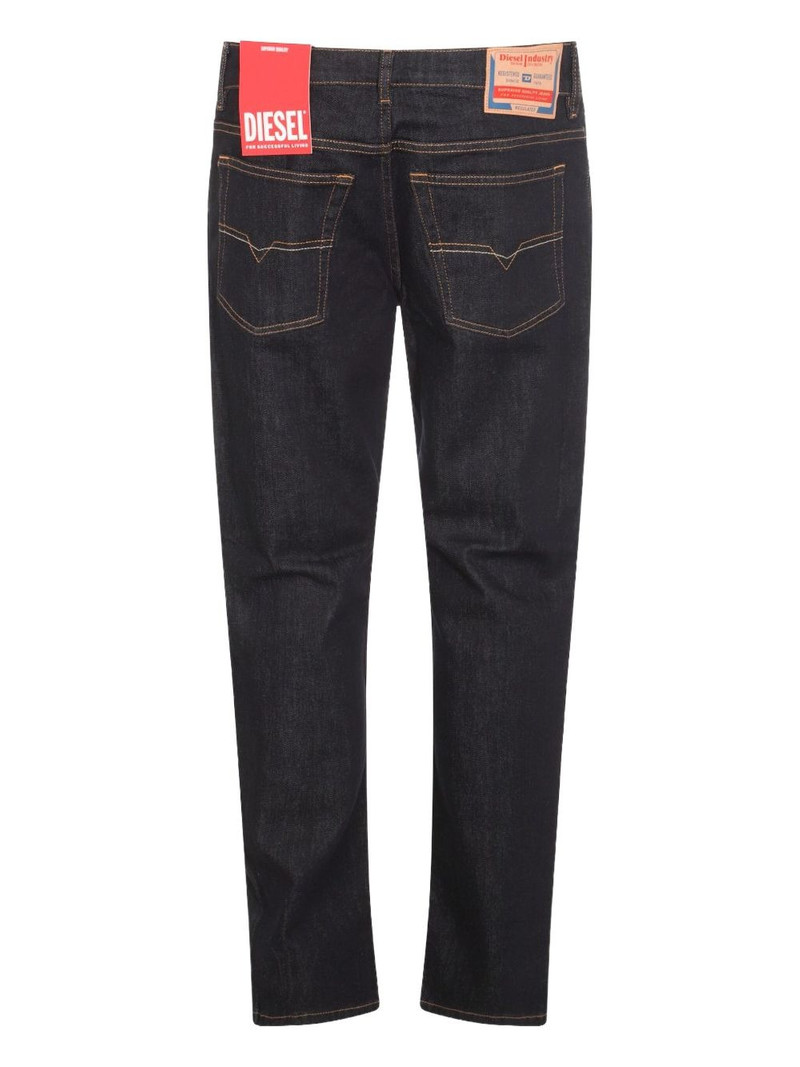 Diesel logo-patch jeans outlook