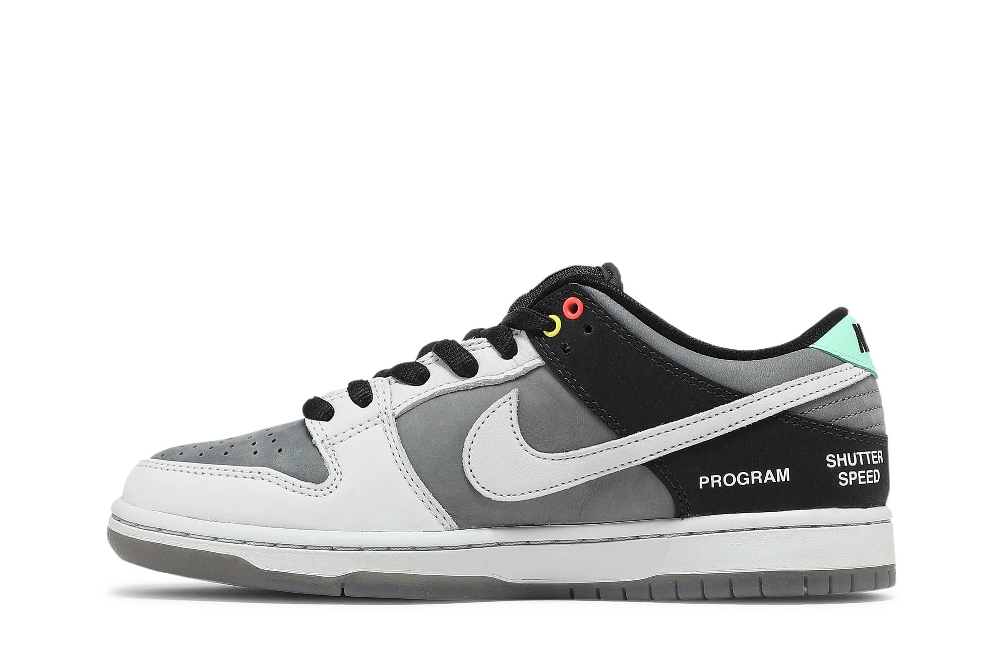 Dunk Low SB 'Camcorder' - 3