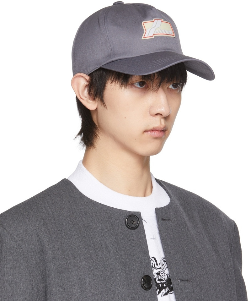 We11done Grey Logo Wappen Cap outlook